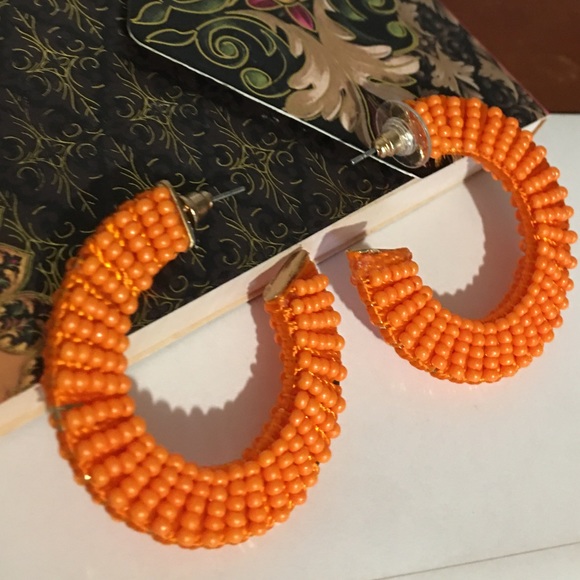 New Earrings - Picture 1 of 2